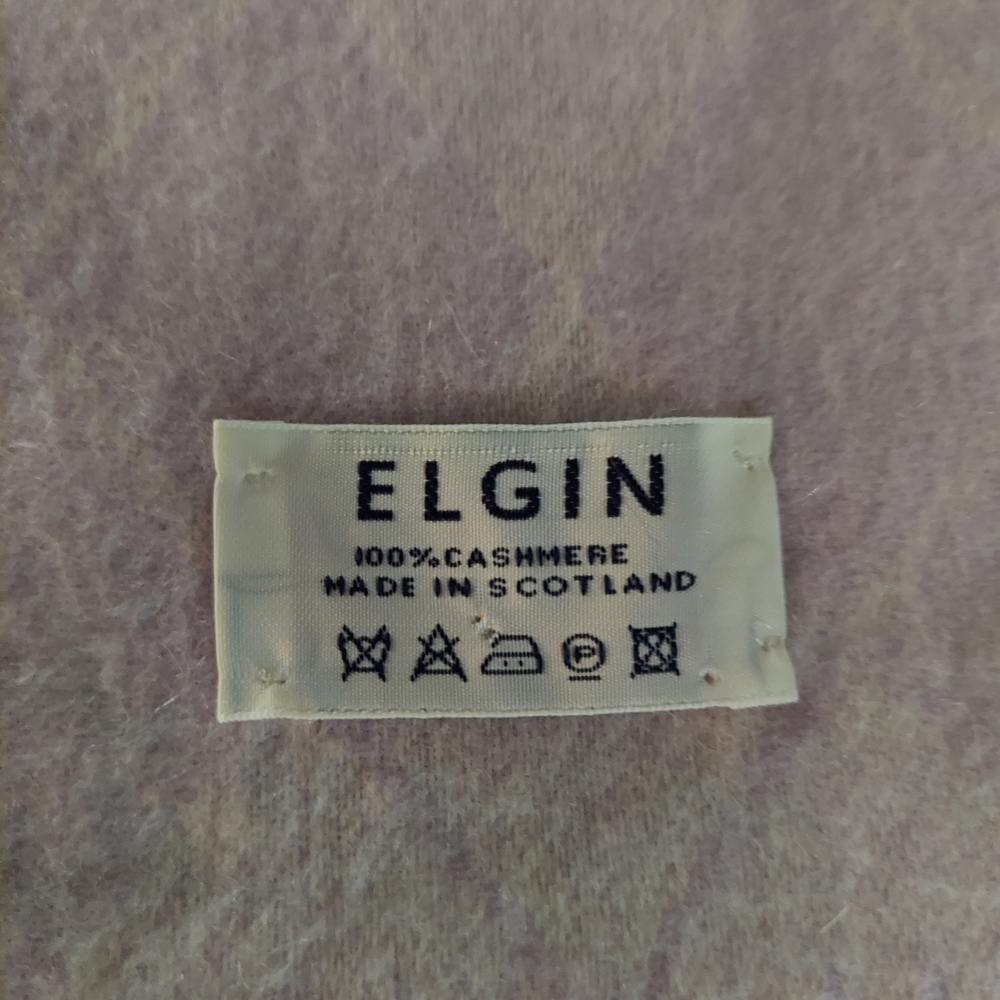 Elgin Women's Lavender And Cream Cashmere Scarf - Picture 2 of 2